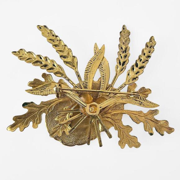 Vintage Autumn Harvest Themed Brooch Set - Picture 7 of 9